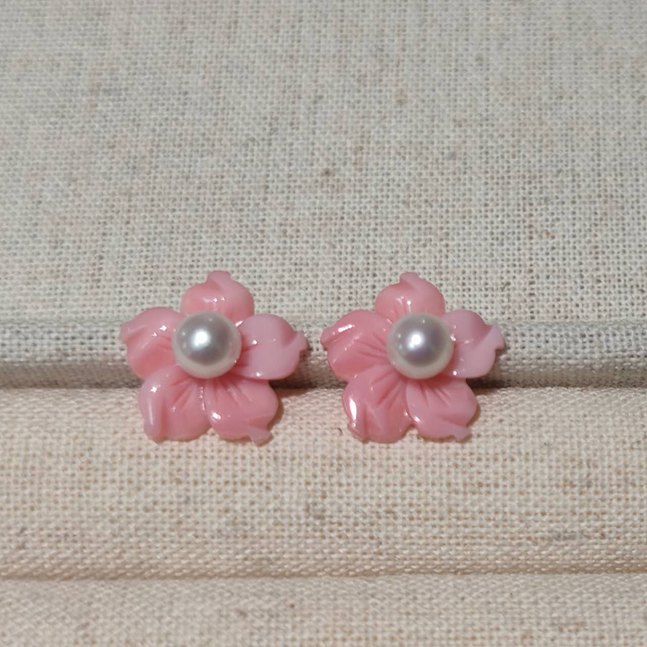 [TQ32]粉色雕花, akoya珍珠 5-5.5mm, K18金 耳環 318